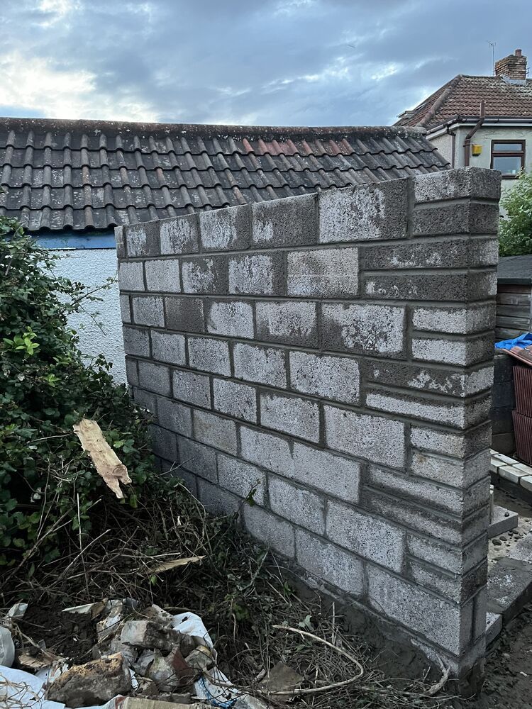 36715480_34dae2e748 (1)